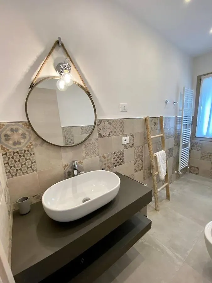 Bed & Breakfast Floridida Rooms & Breakfast Marina dʼMarina dʼAndora Italia